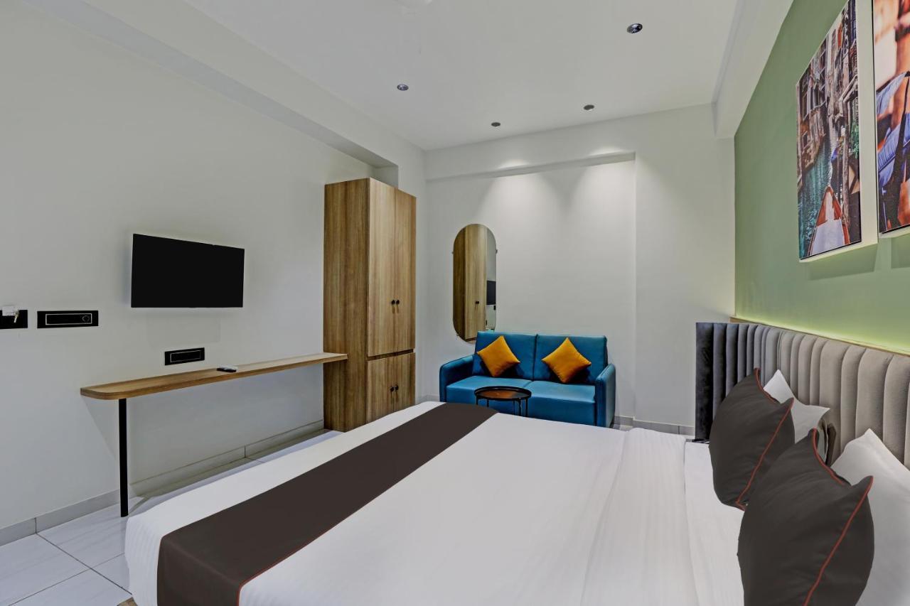Hotel Lee Platinum أحمد أباد المظهر الخارجي الصورة