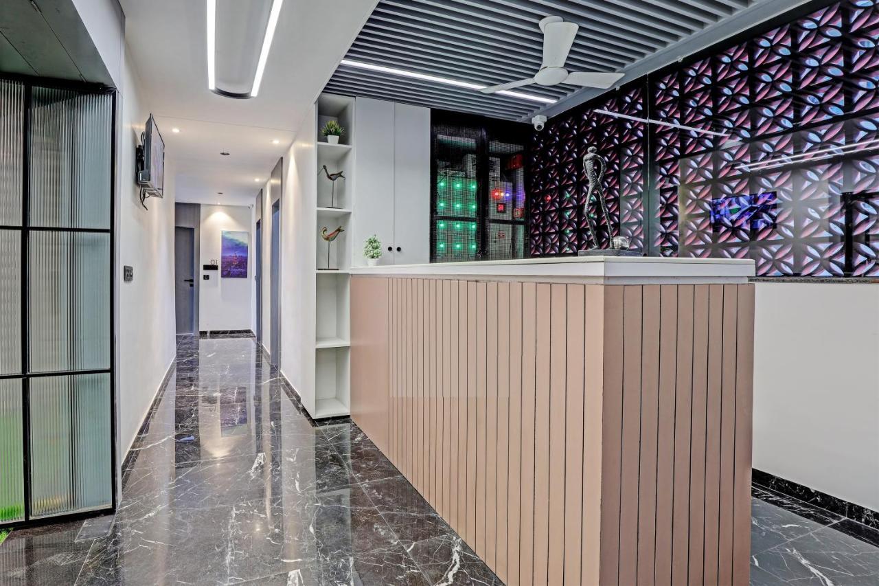 Hotel Lee Platinum أحمد أباد المظهر الخارجي الصورة