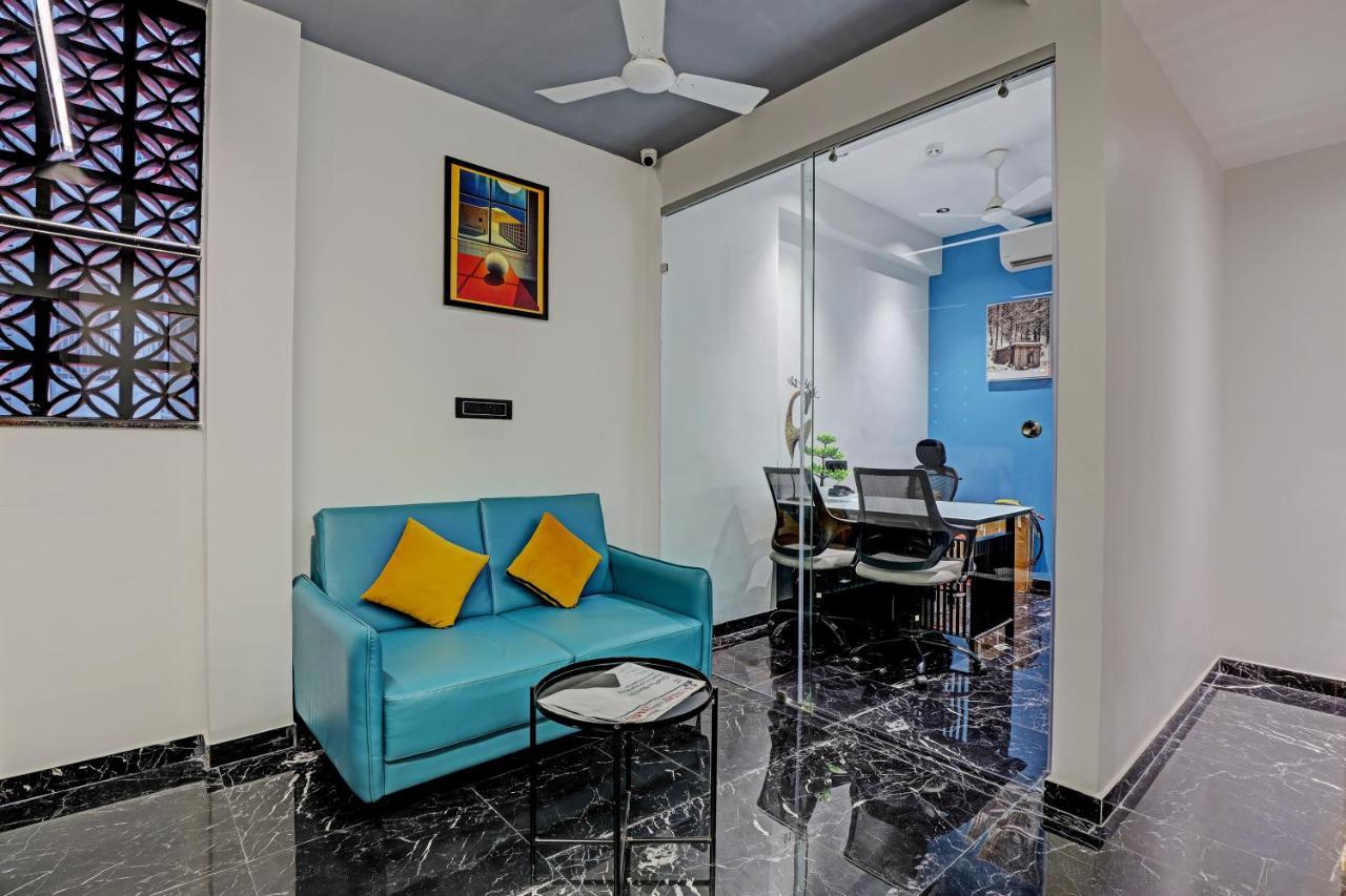 Hotel Lee Platinum أحمد أباد المظهر الخارجي الصورة